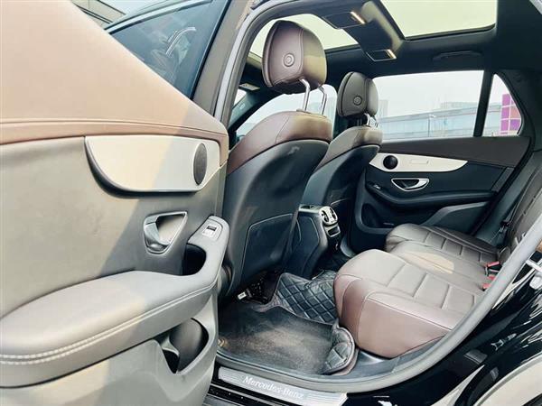 奔驰GLC 2022款 改款三 GLC 260 L 4MATIC 动感型