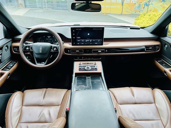 飞行家 2020款 3.0T V6 四驱尊雅版