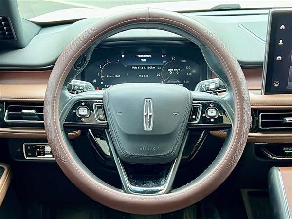 飞行家 2020款 3.0T V6 四驱尊雅版
