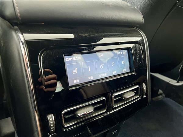 飞行家 2020款 3.0T V6 四驱尊雅版