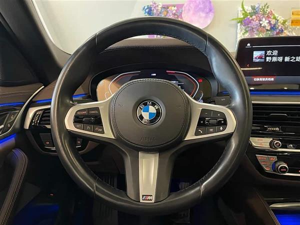 宝马5系 2021款 改款 525Li M运动套装