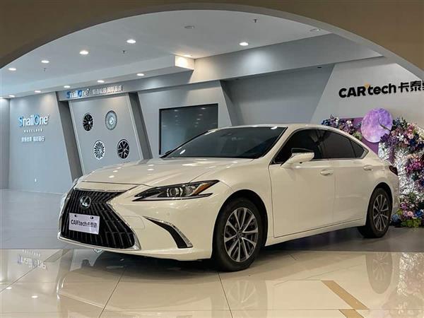 雷克萨斯ES 2021款 260 卓越版