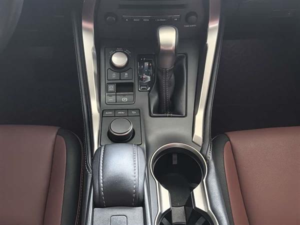 雷克萨斯NX 2015款 200t 全驱 锋尚版