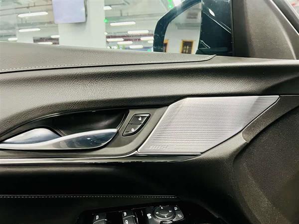 凯迪拉克CT4 2022款 28T 豪华型