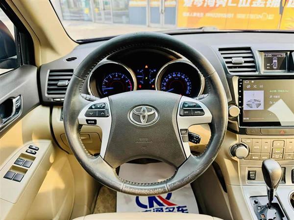 汉兰达 2012款 2.7L 两驱7座豪华版
