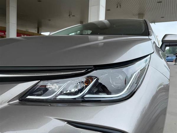 卡罗拉 2021款 双擎 1.8L E-CVT精英版