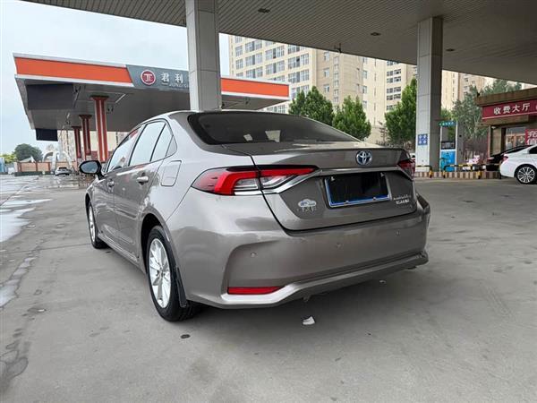 卡罗拉 2021款 双擎 1.8L E-CVT精英版
