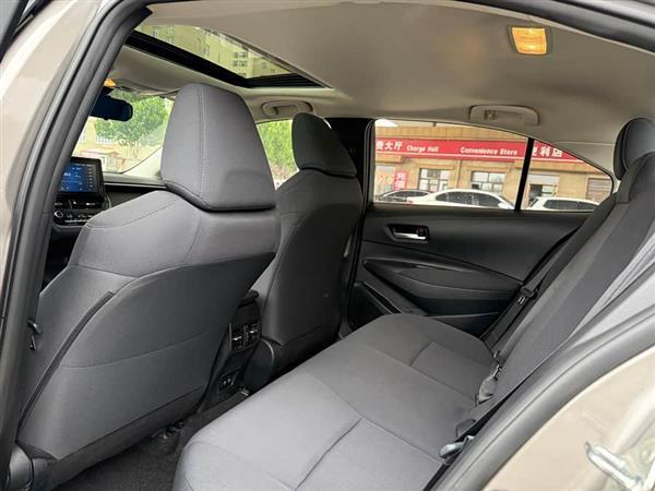 卡罗拉 2021款 双擎 1.8L E-CVT精英版
