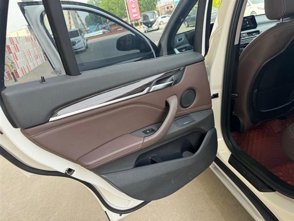宝马X1 2020款 xDrive25Li 尊享型
