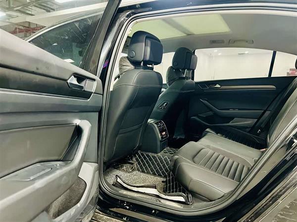 迈腾 2020款 330TSI DSG 领先型