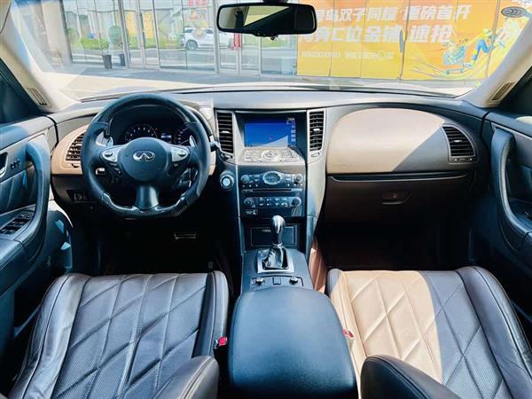 英菲尼迪QX70 2013款 3.7L 标准版