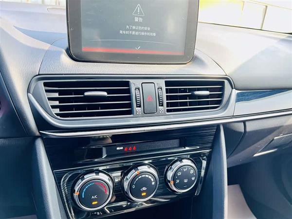 马自达CX-4 2021款 2.0L 自动两驱蓝天活力版