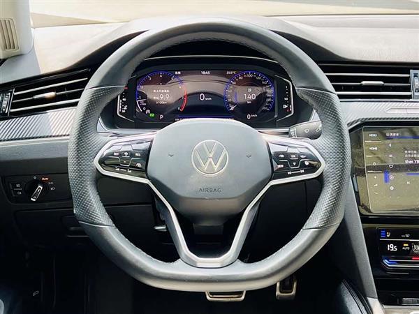 迈腾 2023款 200万辆纪念版 330TSI DSG豪华型