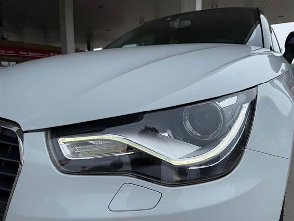 奥迪A1 2014款 30 TFSI Sportback舒适型