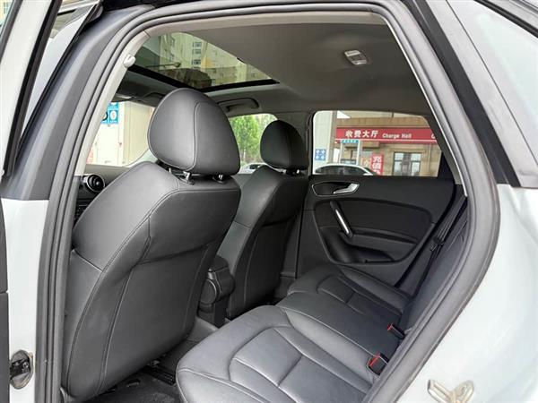 奥迪A1 2014款 30 TFSI Sportback舒适型