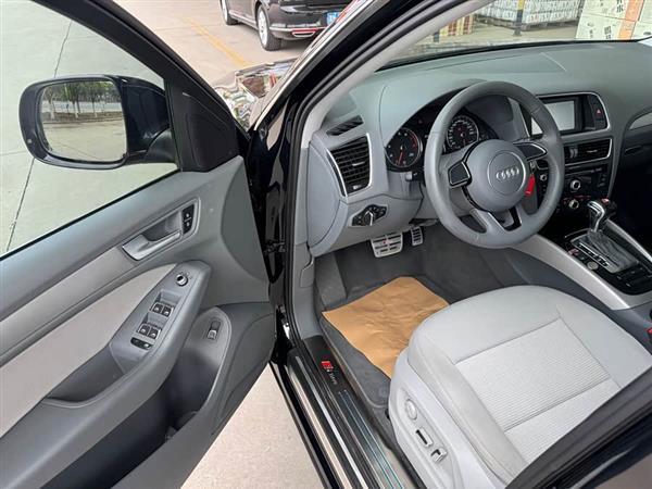 奥迪Q5 2015款 40 TFSI 进取型
