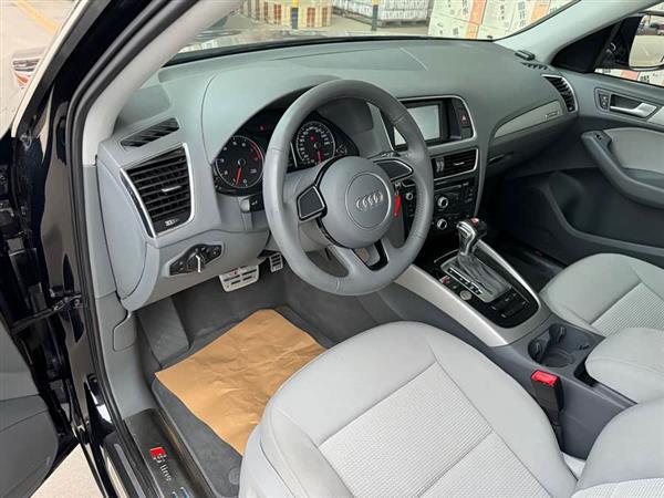 奥迪Q5 2015款 40 TFSI 进取型