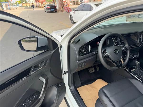 T-ROC探歌 2020款 280TSI DSG两驱舒适型