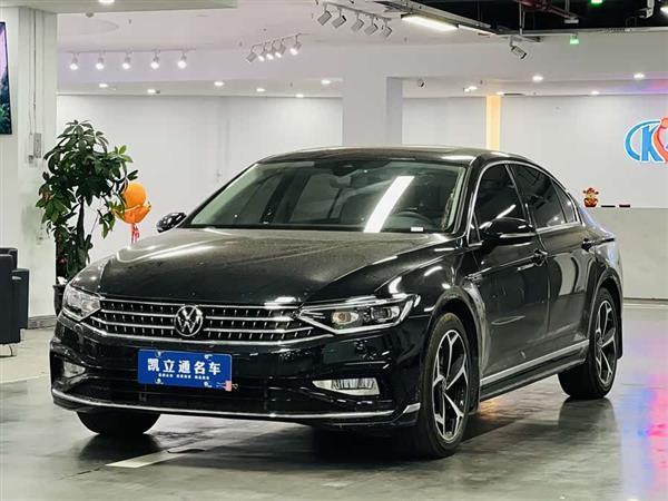迈腾 2024款 200万辆众享款 330TSI DSG豪华型