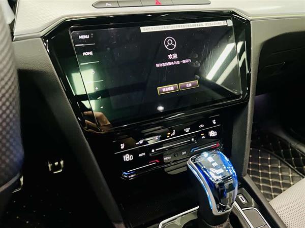 迈腾 2024款 200万辆众享款 330TSI DSG豪华型