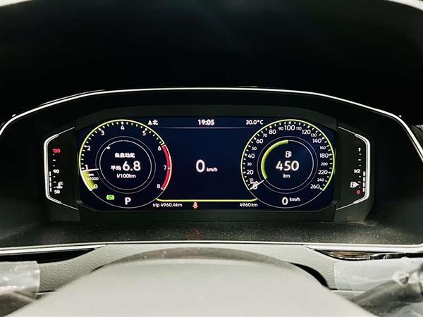 迈腾 2024款 200万辆众享款 330TSI DSG豪华型