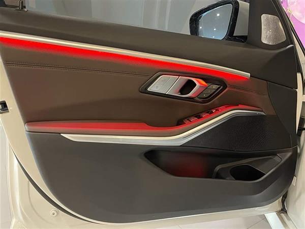 宝马3系 2022款 325i M运动套装