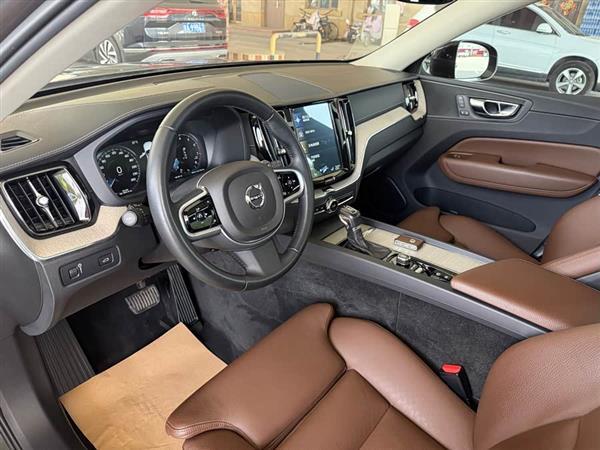 沃尔沃XC60 2019款 T5 四驱智雅豪华版 国V
