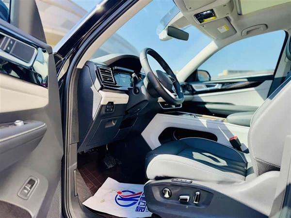 途昂 2022款 380TSI 四驱尊崇豪华版