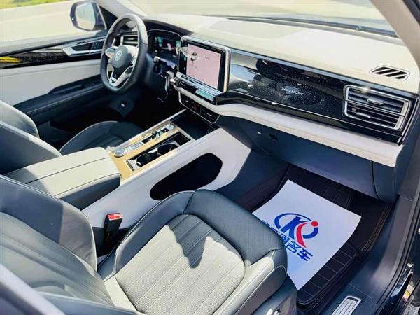 途昂 2022款 380TSI 四驱尊崇豪华版