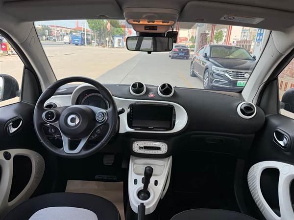 smart fortwo 2015款 1.0L 52千瓦硬顶激情版