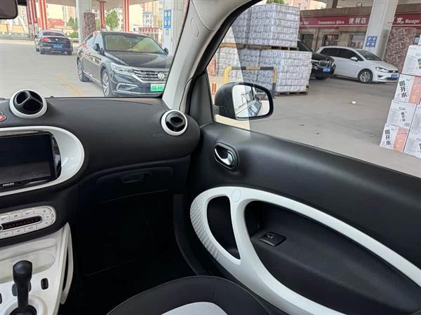 smart fortwo 2015款 1.0L 52千瓦硬顶激情版