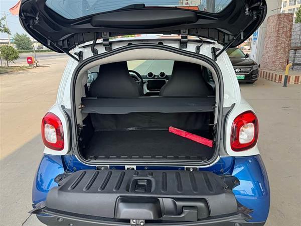 smart fortwo 2015款 1.0L 52千瓦硬顶激情版