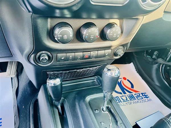 牧马人 2017款 3.6L Rubicon 四门舒享版