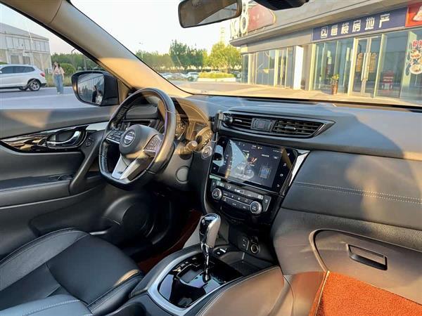 奇骏 2021款 2.0L CVT 2WD XL Premium智联尊享版