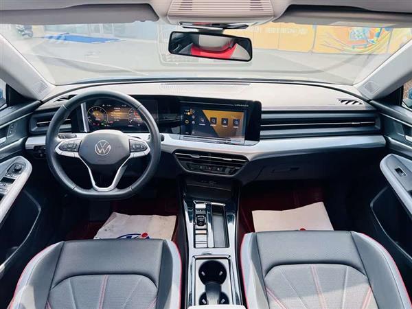 凌渡 2023款 凌渡L 280TSI DSG炫辣版