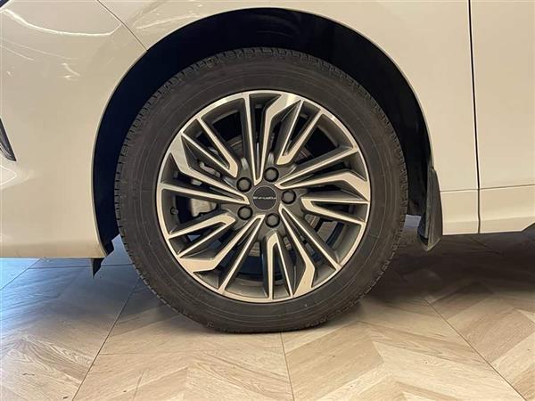 风行游艇 2024款 1.5T DCT 观海版