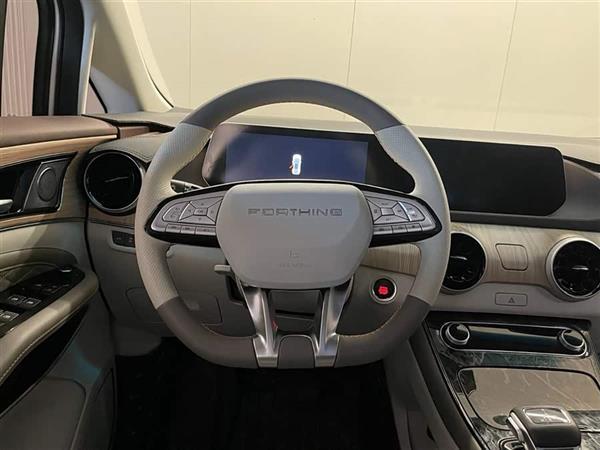 风行游艇 2024款 1.5T DCT 观海版