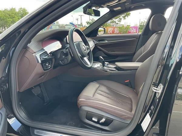 宝马5系 2021款 改款 530Li 领先型 M运动套装