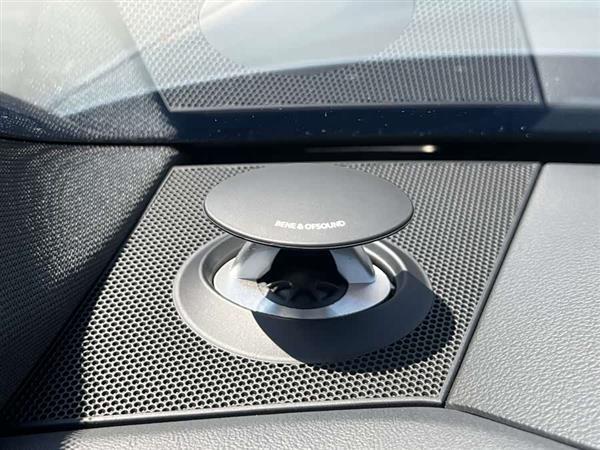 奥迪A6L 2023款 45 TFSI quattro 臻选动感型