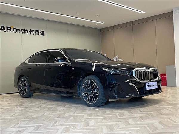 宝马5系 2024款 525Li M运动套装