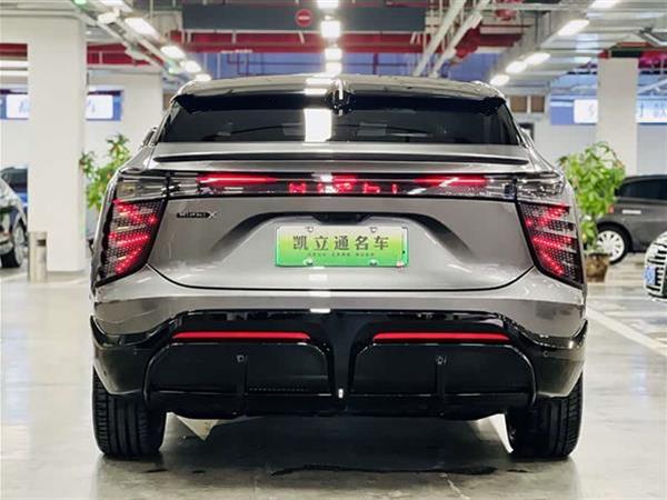 高合HiPhi X 2021款 旗舰版6座