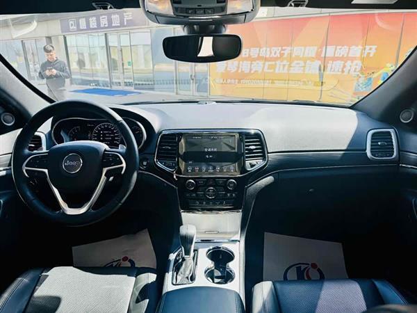 大切诺基(进口) 2020款 3.0L 精英导航版