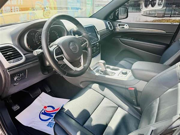 大切诺基(进口) 2020款 3.0L 精英导航版