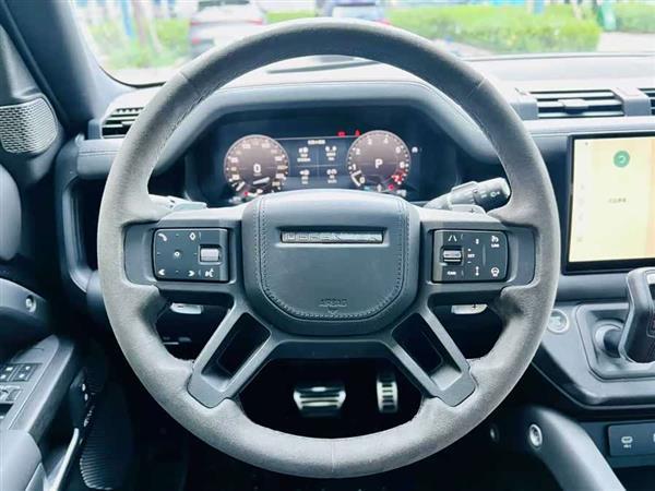 路虎卫士 2023款 改款 110 5.0T V8
