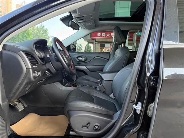 自由光 2019款 2.0T 两驱智享版 国V
