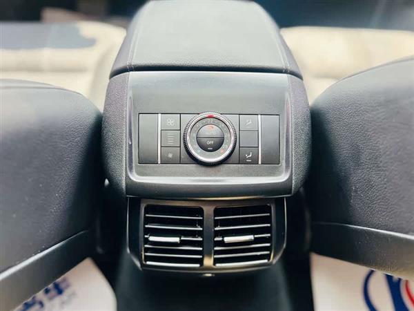 奔驰R级 2017款 R 320 4MATIC 商务型臻藏版