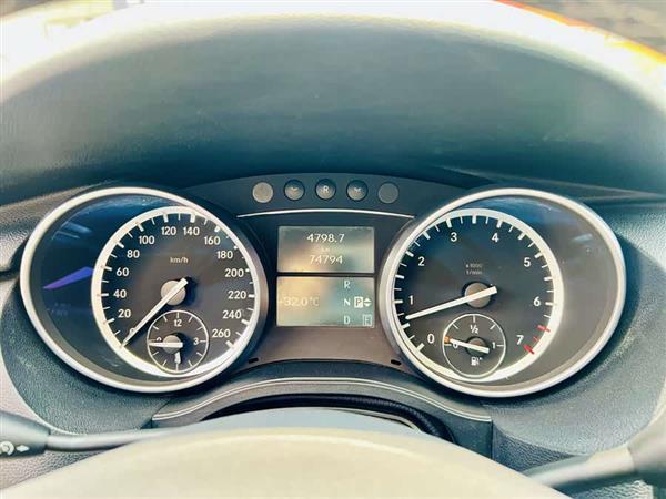 奔驰R级 2017款 R 320 4MATIC 商务型臻藏版