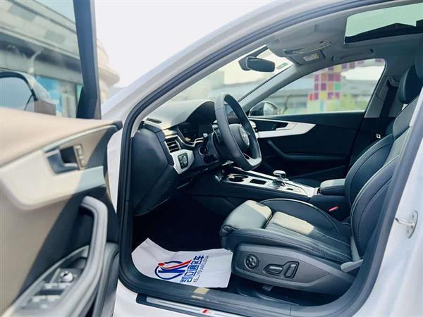 奥迪A4L 2022款 40 TFSI 豪华动感型