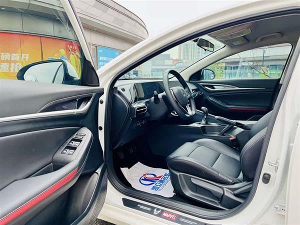 逸动 2020款 PLUS 1.6L GDI 手动精英型