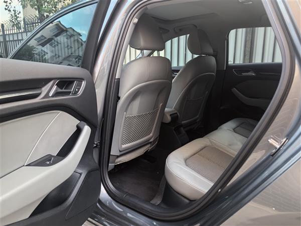 奥迪 奥迪A3 2018款 30周年年型 Sportback 35 TFSI 时尚型
